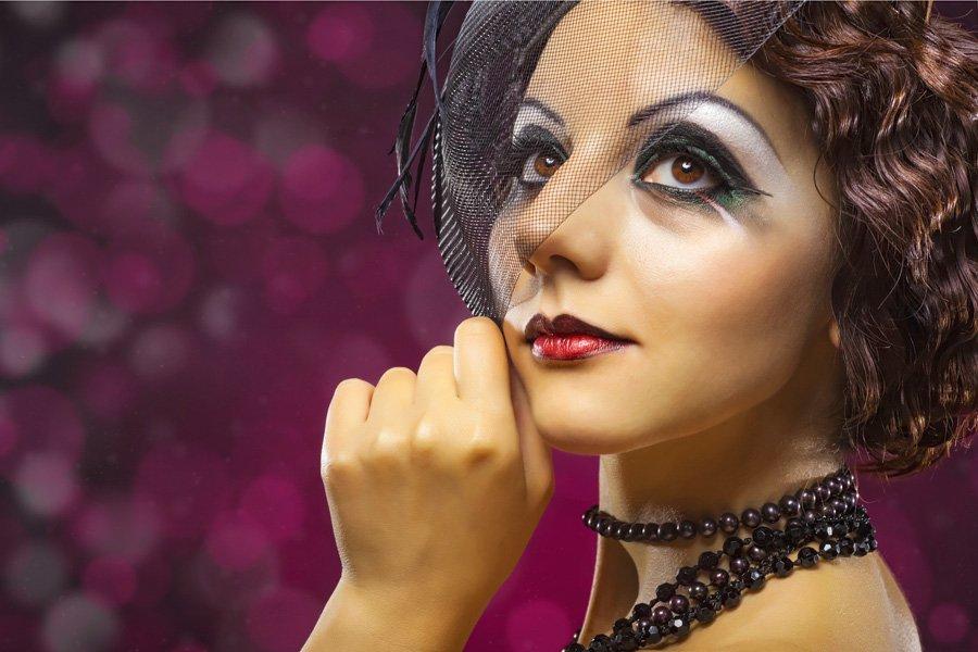 Makeup in Chicago style of the 30s - be in the trend of fashionable ideas!