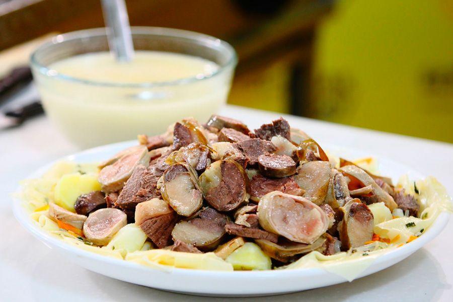 Chicken Beshbarmak, one serving