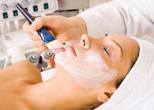 Salicylic peeling is done to a girl