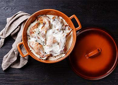 Rabbit in sour cream