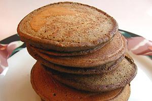 A stack of buckwheat fried fritters