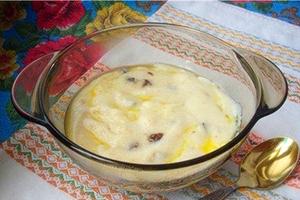 A stunning landscape emerges from yellow lakes of butter and black pebbles of prunes