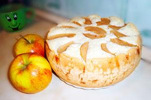 Simple Charlotte with apples