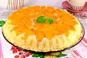 Charlotte with fresh peaches