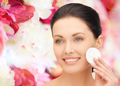 Girl with a cotton pad