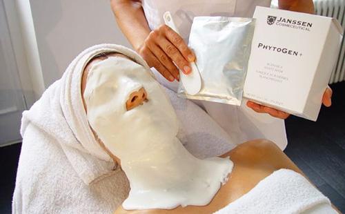 Frozen mixture on the face