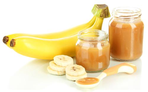 Whole bananas, sliced and in a jar