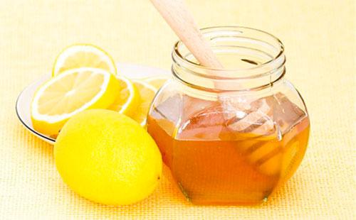 Honey face mask