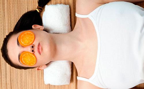 Soft fluid for the skin around the eyes