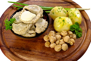 Dumplings with potatoes and mushrooms