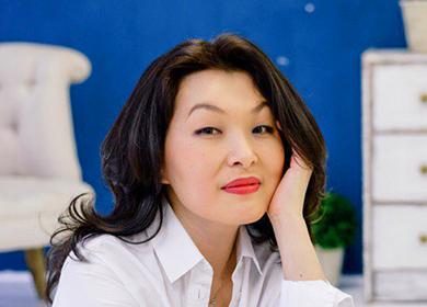 Confident look of a beautiful brunette