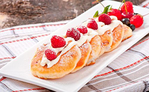 Cheesecakes on a plate