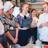 Discussion of the holiday menu