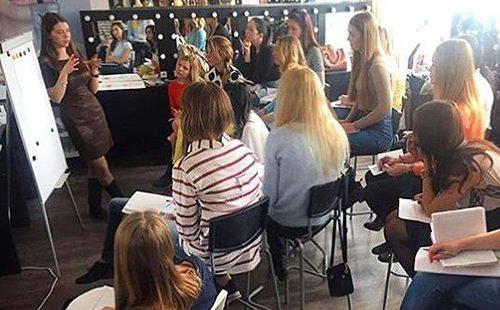 Alyona explains to girls the wisdom of the profession