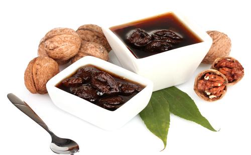 Walnuts jam in tricks