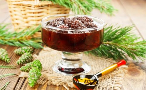 Pine cone jam