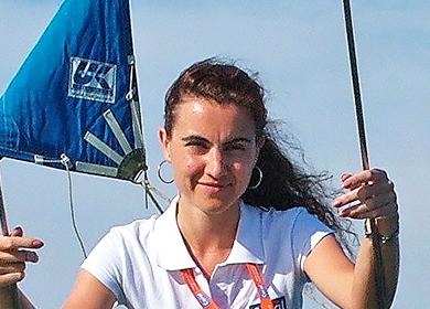 Hope holds on to gear