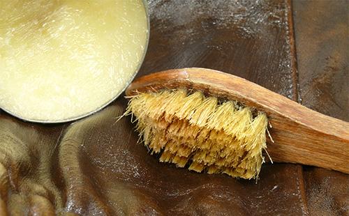 Brush and Vaseline for skin ear