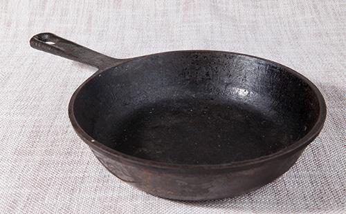 Cast-iron pan