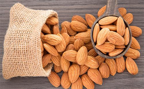 Almond kernels