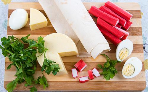 Products for making roulade lie on the table