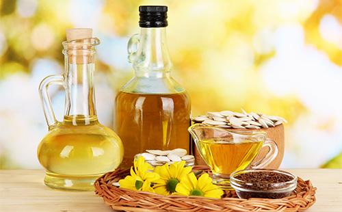 Flax and White Sunflower Oil