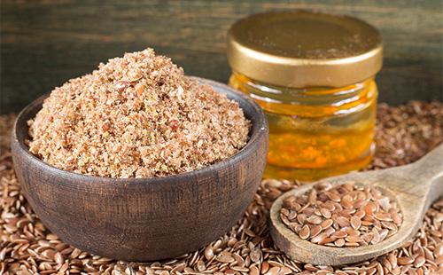 Ground flax and oil from it