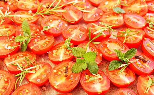 Tomatoes with herbs