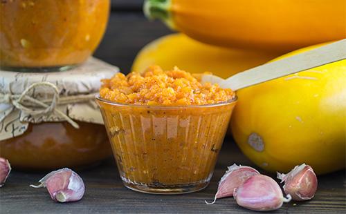Zucchini caviar in a bowl