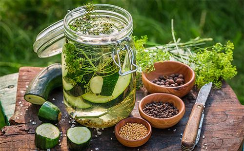 Marinade ingredients for zucchini