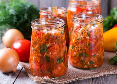 Vegetable salad in a jar