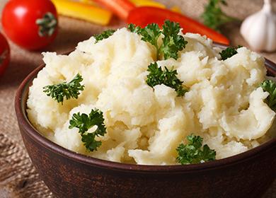 Mashed potatoes with parsley