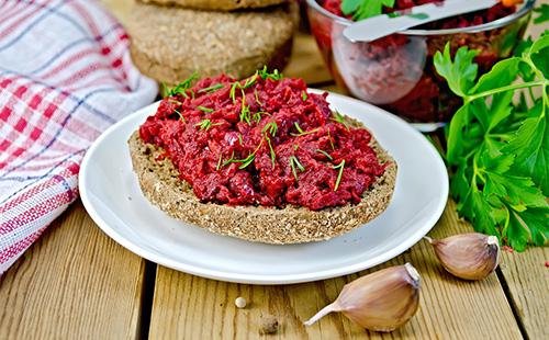 Beetroot spread on a bun