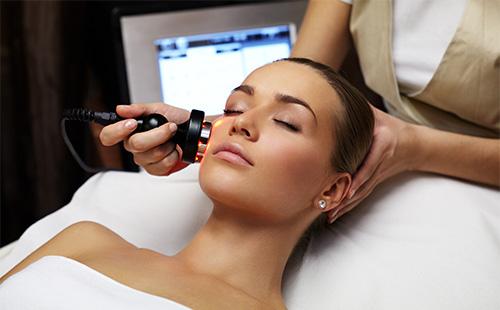 Ultrasonic face cleansing