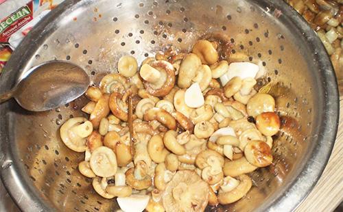 Colander in the colander