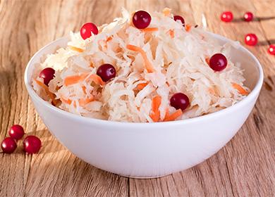 Sauerkraut with cranberries