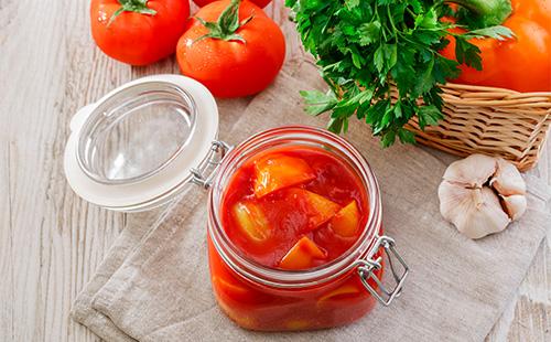 Tomatoes in their own juice