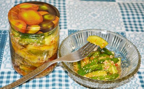 Korean pickled cucumber slices