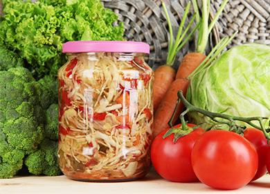 Vegetable salad in a jar