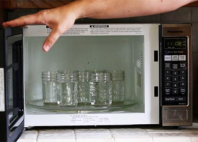 Cans in the microwave