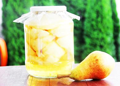 Pear compote in a jar