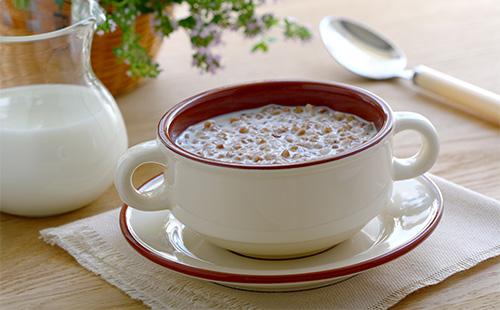 Buckwheat porridge with milk