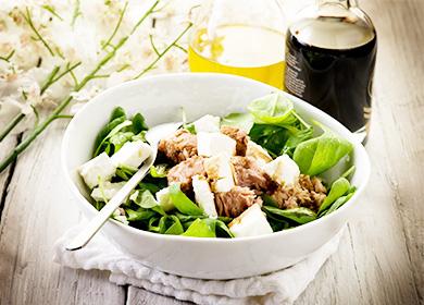 Salad with tuna
