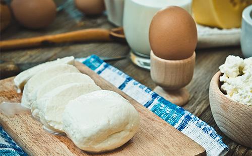 Curd on board and boiled egg