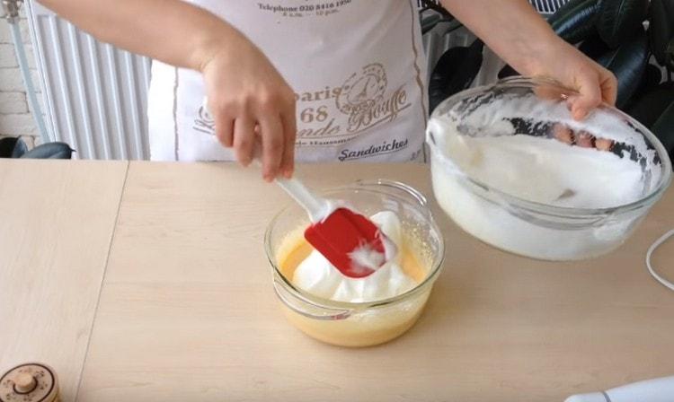 We introduce part of the proteins into the yolk mass.