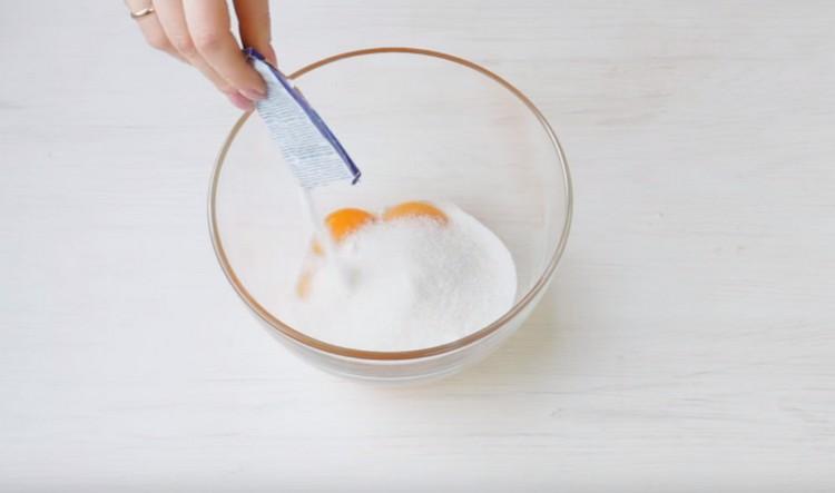 Add sugar and vanilla sugar to the proteins.