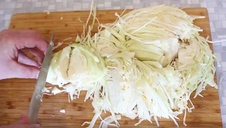 Finely chop the cabbage.