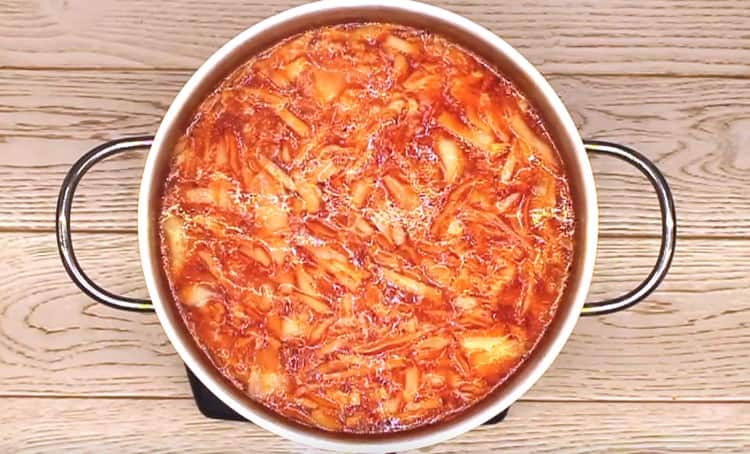 Next, add the stewed beets to the borsch.