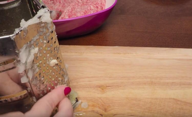 We also grind garlic.