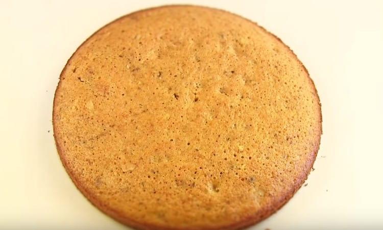 Cakes should be completely cooled.